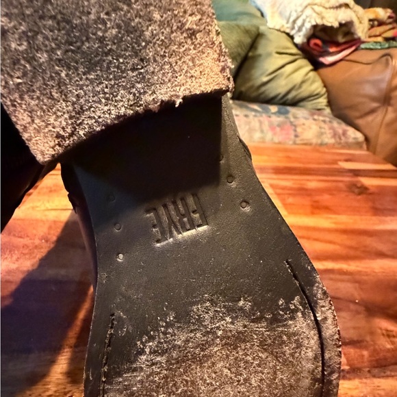 FRYE-Sleek Black Leather Boots - Picture 10 of 14